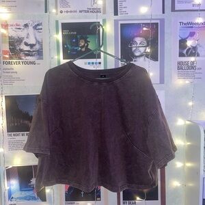 SHEIN Washed Charcoal Cropped Tee